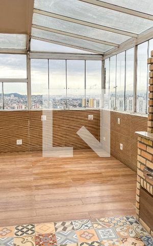 Apartamento à venda com 106m², 3 quartos e 1 vaga Apartamento à venda com 106m², 3 quartos e 1 vagaCobertura