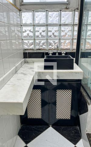Apartamento à venda com 106m², 3 quartos e 1 vaga Apartamento à venda com 106m², 3 quartos e 1 vagaBanheiro da Suíte