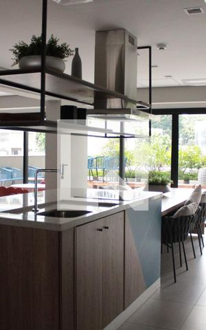 Apartamento para alugar com 32m², 1 quarto e 1 vagaÁrea comum