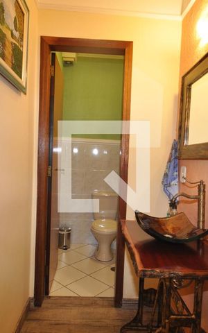Casa à venda com 112m², 3 quartos e 2 vagasLavabo