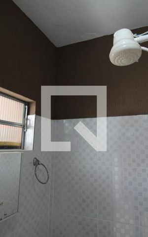 Casa à venda com 160m², 4 quartos e 2 vagasBanheiro 2