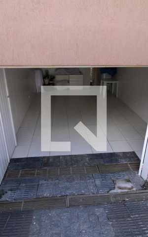 Casa à venda com 160m², 4 quartos e 2 vagasGaragem