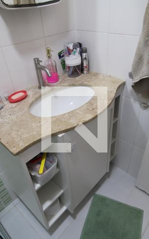 Casa à venda com 160m², 4 quartos e 2 vagasBanheiro 1