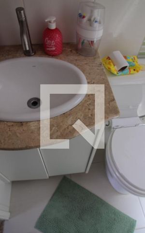 Casa à venda com 160m², 4 quartos e 2 vagasQuarto 2 - Banheiro