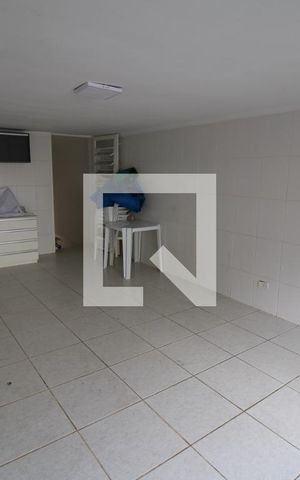 Casa à venda com 160m², 4 quartos e 2 vagasGaragem