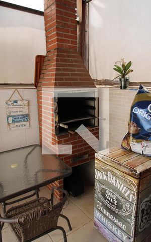 Casa à venda com 160m², 4 quartos e 2 vagasÁrea Comum