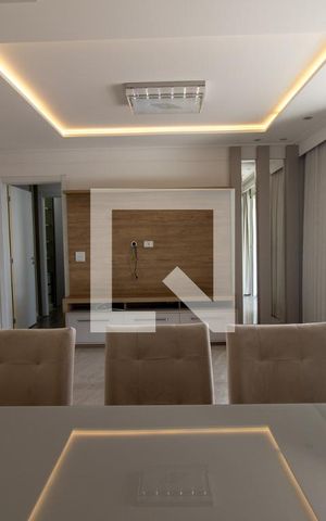 Apartamento para alugar com 121m², 2 quartos e 2 vagasSala