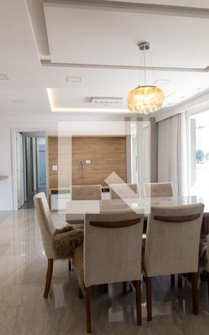 Apartamento para alugar com 121m², 2 quartos e 2 vagasSala