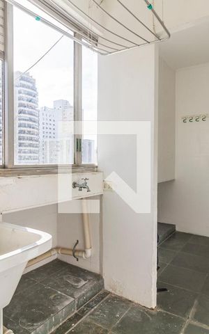 Apartamento para alugar com 180m², 2 quartos e 1 vagaÁrea de Serviço