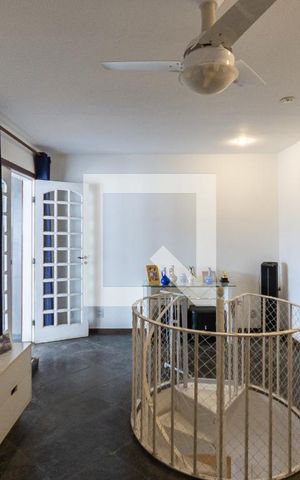 Apartamento à venda com 200m², 3 quartos e 2 vagasCobertura