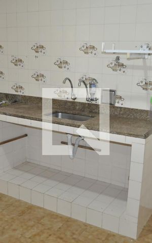 Casa de condomínio à venda com 250m², 4 quartos e 3 vagasCozinha