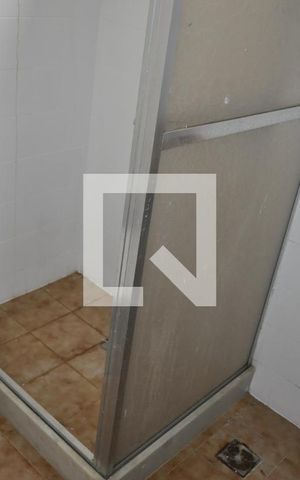 Casa de condomínio à venda com 250m², 4 quartos e 3 vagasBanheiro 2