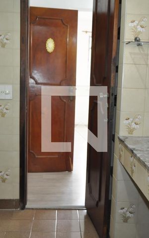 Casa de condomínio à venda com 250m², 4 quartos e 3 vagasBanheiro 3