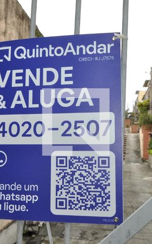 Casa de condomínio à venda com 250m², 4 quartos e 3 vagasFachada do Condomínio + Placa