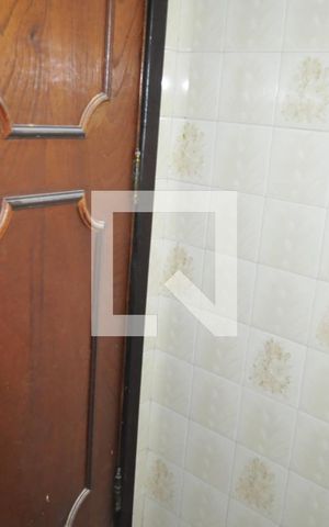 Casa de condomínio à venda com 250m², 4 quartos e 3 vagasBanheiro 1