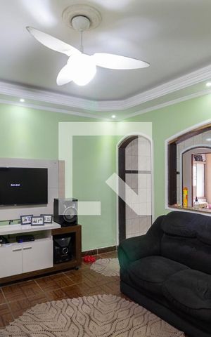 Casa à venda com 400m², 5 quartos e 2 vagas Casa à venda com 400m², 5 quartos e 2 vagasCasa 1 Sala