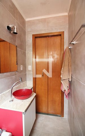 Casa de condomínio à venda com 114m², 2 quartos e 1 vagaBanheiro Social