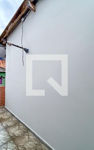 Casa para alugar com 15m², 1 quarto e sem vagaÁrea de Serviço