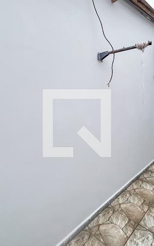 Casa para alugar com 15m², 1 quarto e sem vagaÁrea de Serviço