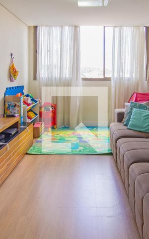Apartamento à venda com 102m², 2 quartos e 1 vaga Apartamento à venda com 102m², 2 quartos e 1 vagaSala