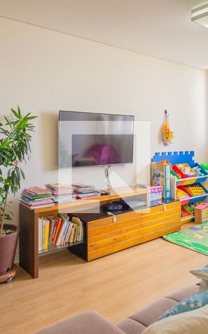 Apartamento à venda com 102m², 2 quartos e 1 vaga Apartamento à venda com 102m², 2 quartos e 1 vagaSala