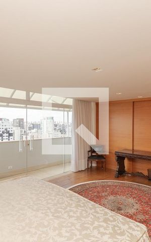 Apartamento à venda com 380m², 4 quartos e 3 vagas Apartamento à venda com 380m², 4 quartos e 3 vagasSuíte Master