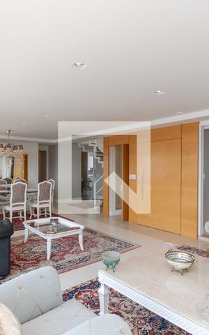 Apartamento à venda com 380m², 4 quartos e 3 vagas Apartamento à venda com 380m², 4 quartos e 3 vagasSala