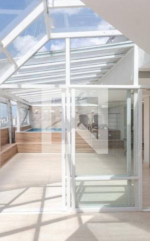 Apartamento à venda com 380m², 4 quartos e 3 vagas Apartamento à venda com 380m², 4 quartos e 3 vagasCobertura/ Terraço