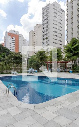 Apartamento à venda com 380m², 4 quartos e 3 vagas Apartamento à venda com 380m², 4 quartos e 3 vagasPiscina