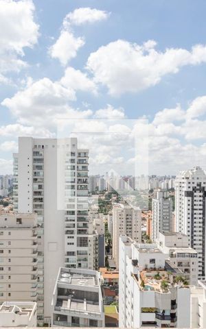 Apartamento à venda com 380m², 4 quartos e 3 vagas Apartamento à venda com 380m², 4 quartos e 3 vagasVista da Varanda Sala
