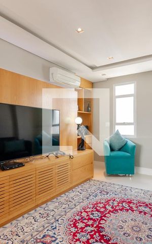 Apartamento à venda com 380m², 4 quartos e 3 vagas Apartamento à venda com 380m², 4 quartos e 3 vagasSala de TV