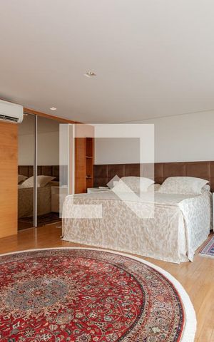 Apartamento à venda com 380m², 4 quartos e 3 vagas Apartamento à venda com 380m², 4 quartos e 3 vagasSuíte Master