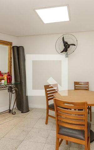 Apartamento à venda com 380m², 4 quartos e 3 vagas Apartamento à venda com 380m², 4 quartos e 3 vagasCoworking