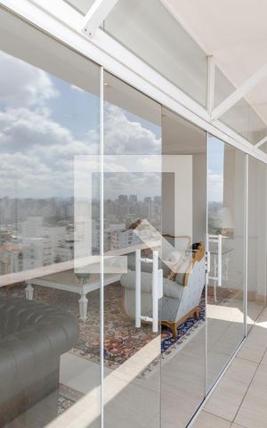Apartamento à venda com 380m², 4 quartos e 3 vagas Apartamento à venda com 380m², 4 quartos e 3 vagasVaranda da Sala