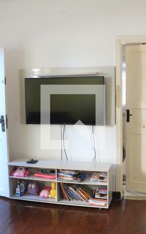 Casa à venda com 150m², 3 quartos e 2 vagasSala