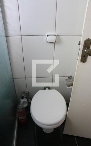 Casa à venda com 150m², 3 quartos e 2 vagasBanheiro 1