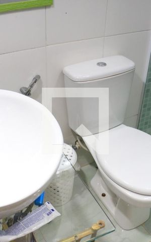 Casa à venda com 150m², 3 quartos e 2 vagasBanheiro 3