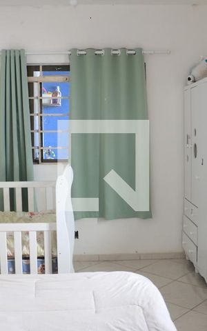 Casa à venda com 150m², 3 quartos e 2 vagasSuíte