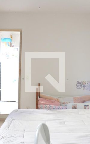 Casa à venda com 150m², 3 quartos e 2 vagasSuíte