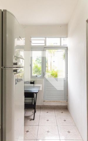 Apartamento para alugar com 46m², 1 quarto e sem vaga Apartamento para alugar com 46m², 1 quarto e sem vagaCozinha