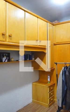 Casa à venda com 190m², 3 quartos e 3 vagas Casa à venda com 190m², 3 quartos e 3 vagasCloset