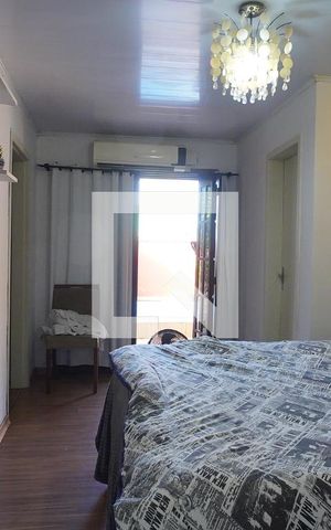 Casa à venda com 190m², 3 quartos e 3 vagas Casa à venda com 190m², 3 quartos e 3 vagasQuarto