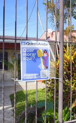 Casa à venda com 190m², 3 quartos e 3 vagas Casa à venda com 190m², 3 quartos e 3 vagasPlaquinha