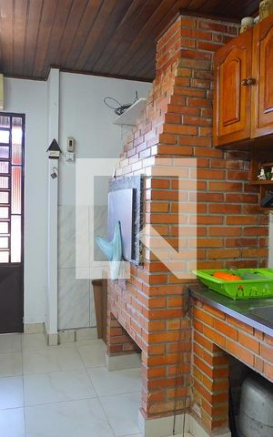 Casa à venda com 190m², 3 quartos e 3 vagas Casa à venda com 190m², 3 quartos e 3 vagasChurrasqueira