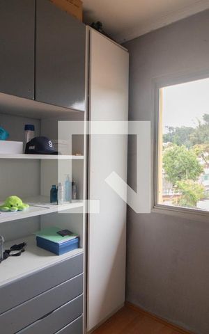 Casa à venda com 240m², 3 quartos e 3 vagas Casa à venda com 240m², 3 quartos e 3 vagasQuarto 1