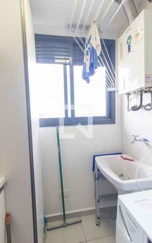 Apartamento para alugar com 74m², 2 quartos e 1 vagaÁrea de Serviço