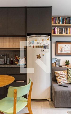 Studio à venda com 28m², 1 quarto e sem vagaSala e Cozinha