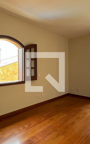 Casa de condomínio à venda com 630m², 4 quartos e 2 vagasSuíte 2