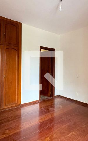 Casa de condomínio à venda com 630m², 4 quartos e 2 vagasSuíte 4