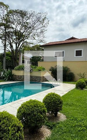 Casa de condomínio à venda com 630m², 4 quartos e 2 vagasPiscina